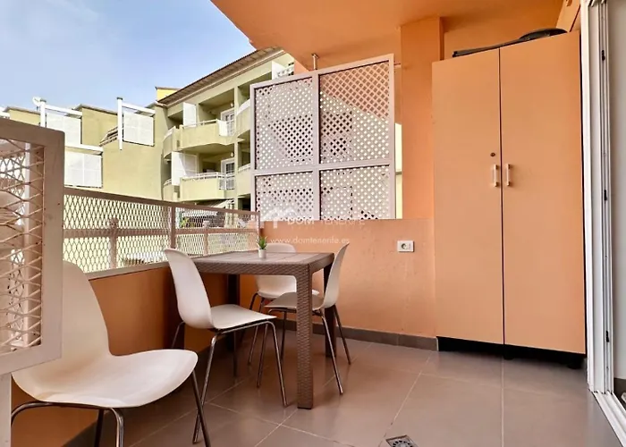 Complex Orlando, 1 Bed Modern Apartman